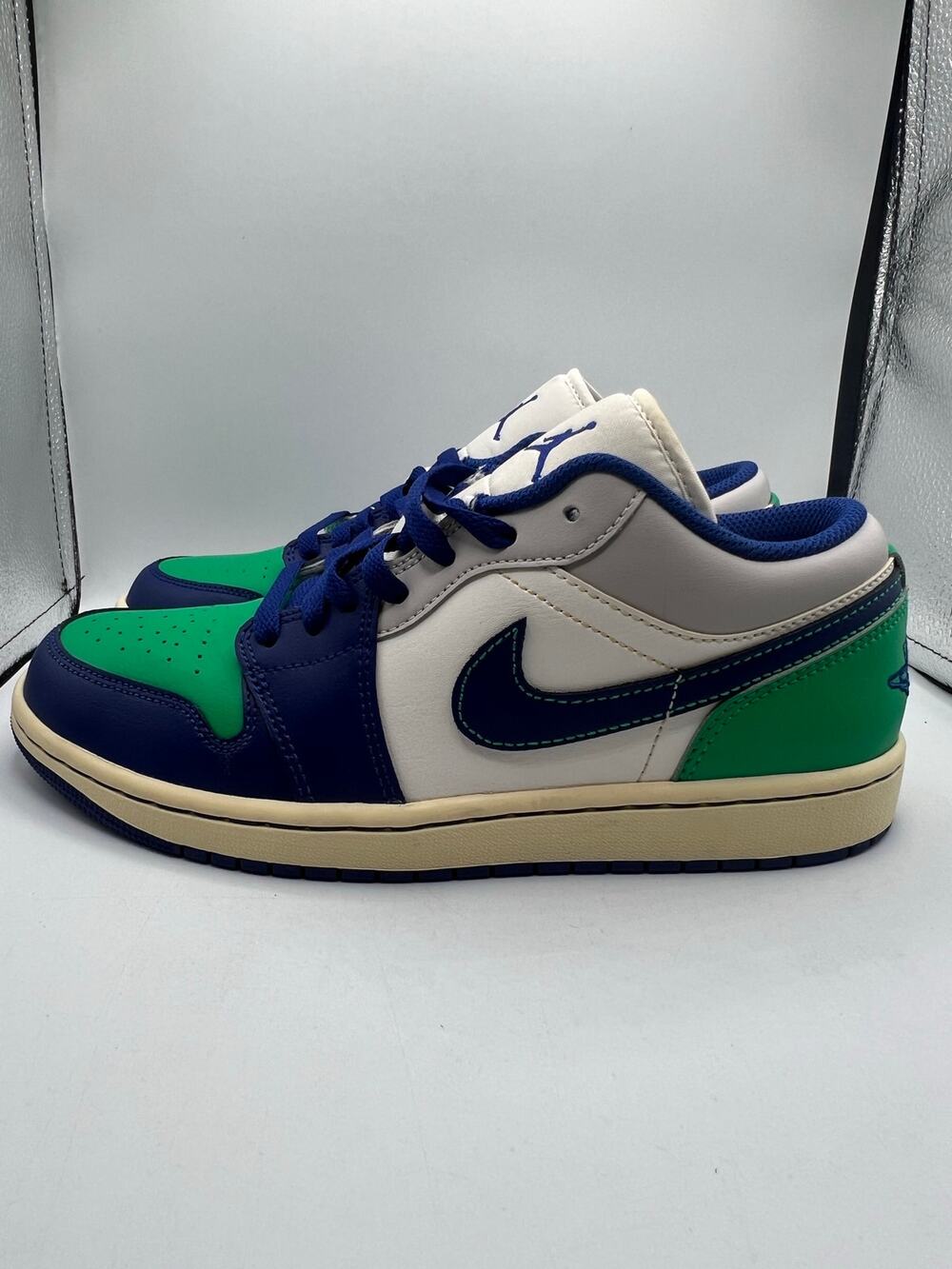 Air Jordan 1 Low ‘Rare Air’ size 8 mens